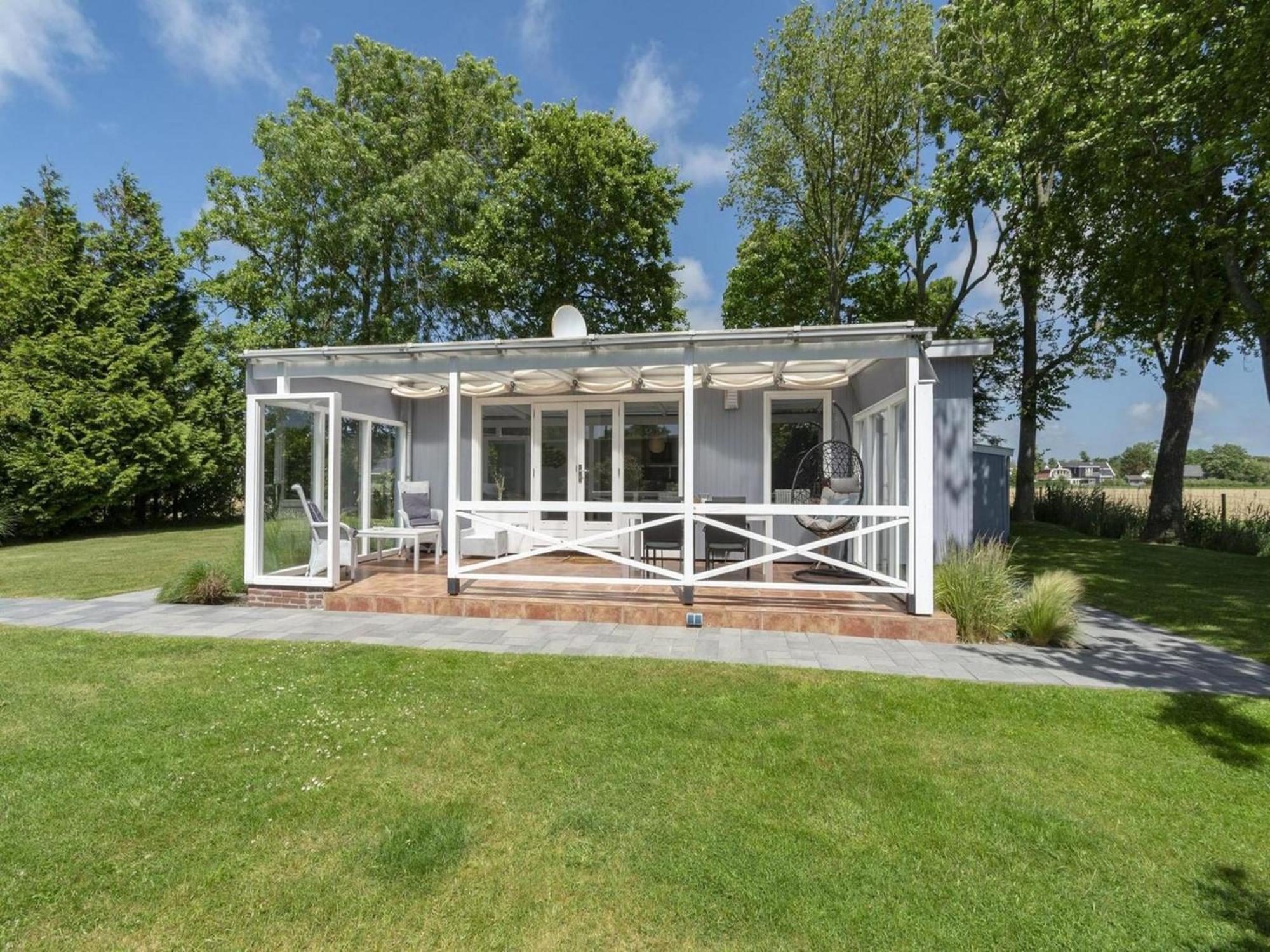 Modern Holiday Home With Large Garden Sint Maartensvlotbrug Eksteriør billede