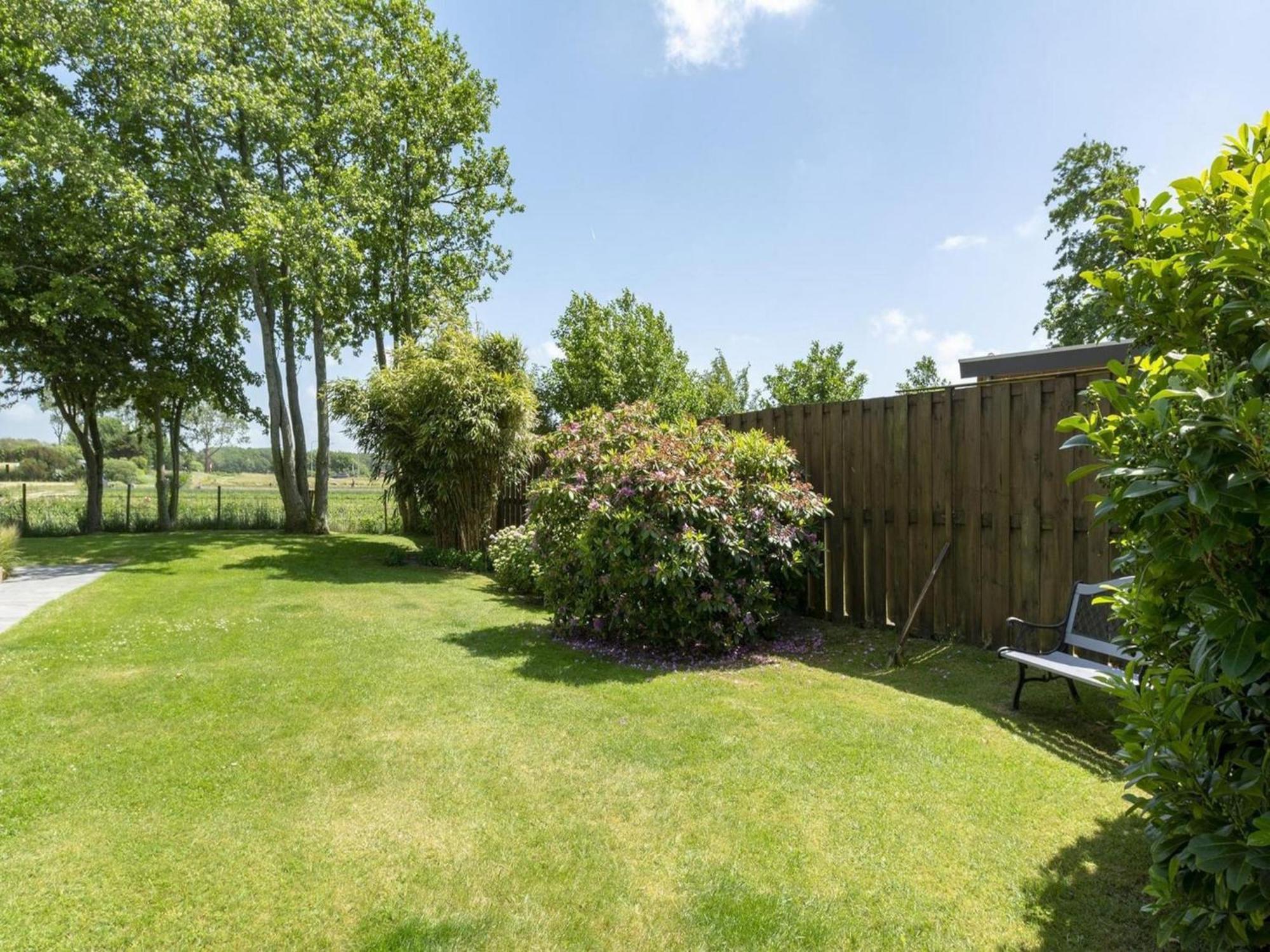 Modern Holiday Home With Large Garden Sint Maartensvlotbrug Eksteriør billede
